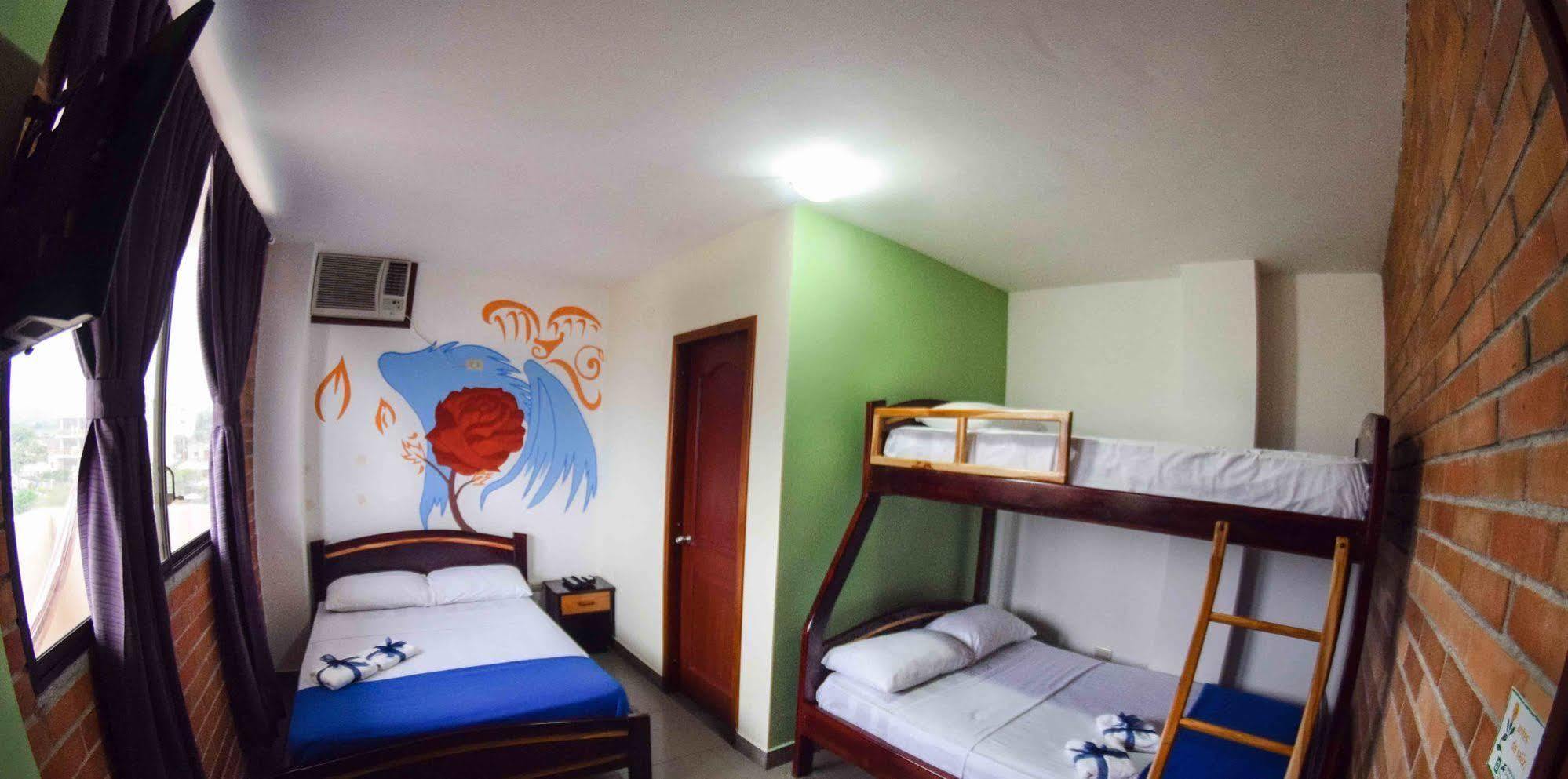 Hotel Olympus Montañita エクステリア 写真